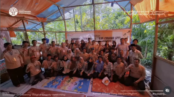 Pelatihan Budidaya Lebah Madu Kelulut (Trigona spp.) Angkatan I – 2025